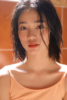 女性黑色蕾丝抹胸开叉短裙拔萝卜